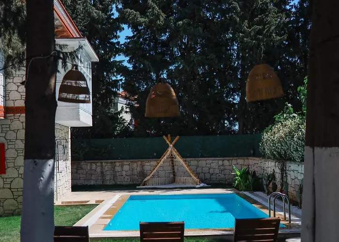 The One Alacati לינה וארוחת בוקר