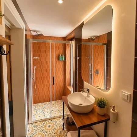 The One Alacati Bed and Breakfast
